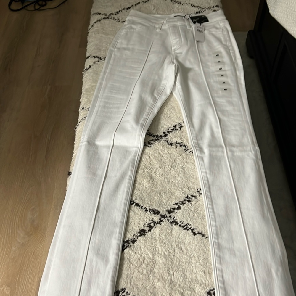 BRAND NEW WITH TAGS WHITE EXPRESS JEANS SIZE 4